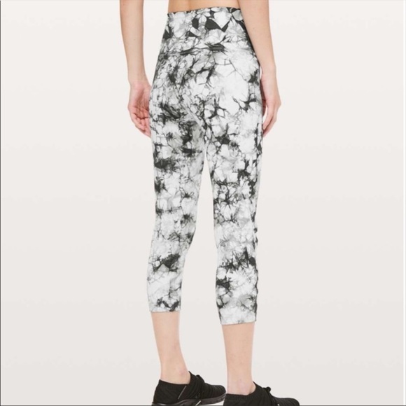 Lululemon Wunder Under Shibori Tie Dye Marble Print High Rose Cropped Leggings - Picture 3 of 7